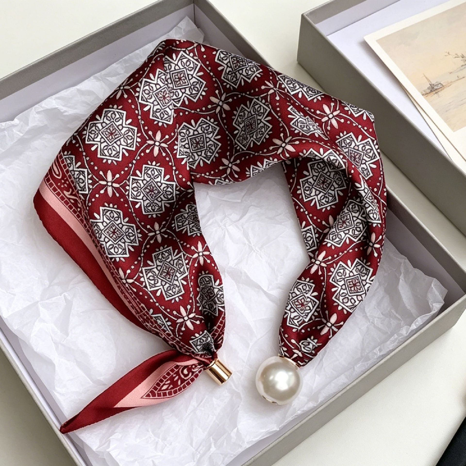 Luxury Knight Pearl Magnetic S - Ascot Neck Scarf recensie en prijs