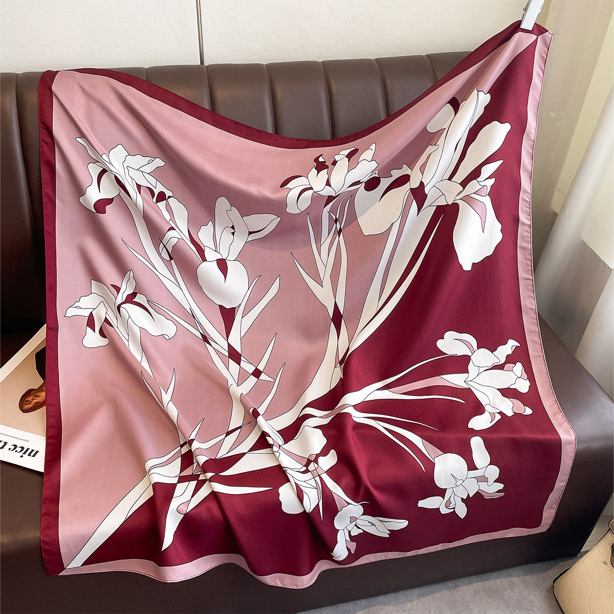 Luxury 90*90Cm Square Scarf Tw - Ascot Neck Scarf recensie en prijs